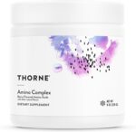 مکمل آمینواسید تورن (THORNE) Amino Complex با طعم بری – حاوی EAA و BCAA برای عضله‌سازی و ریکاوری، دارای گواهی NSF Certified for Sport، ۳۰ سروینگ