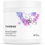 مکمل آمینواسید تورن (THORNE) Amino Complex با طعم بری – حاوی EAA و BCAA برای عضله‌سازی و ریکاوری، دارای گواهی NSF Certified for Sport، ۳۰ سروینگ